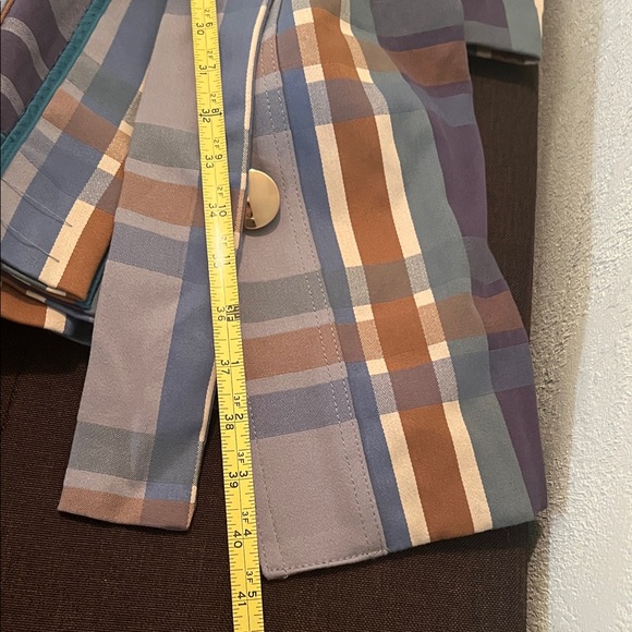 ( 0396) Women Plaid Trench Coat with Button Accents. “16 X 41” Long - Picture 3 of 7